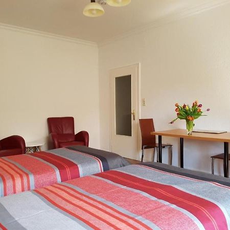Ferienwohnung Im Zentrum Hannover City, Ruhig, Hbf- Naehe, Freie Oeffentliche Parkplaetze Exterior foto